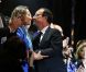 François Hollande embrasse son ex-compagne et mère de ses quatre enfants Ségolène Royal sur la place de la Bastille à Paris. Il est minuit passé, le lundi 7 mai.