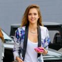 Look de la semaine : Duel de haut rang entre Jessica Alba et Laetitia Casta