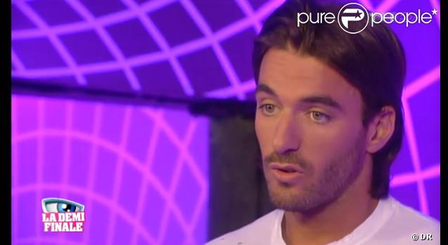 Thomas totalement bouleversé dans l'hebdo de Secret Story 6 le vendredi 31 août 2012 sur TF1