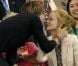 Pris dans l'écran de la Kiss Cam, Nicole Kidman et Keith Urban s'embrassent dans les tribunes du Arthur Ashe Stadium lors de l'US Open. New York, le 31 août 2012.
