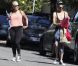 Amber Rose et un voisin, à Los Angeles le 2 septembre 2012