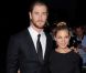 Chris Hemsworth, Révélation Internationale de l'Année, bénéficiait du soutien de sa femme Elsa Pataky lors des The GQ Men of the Year Awards 2012. Londres, le 4 septembre 2012.