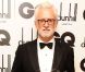 L'acteur et star de  Mad Men  John Slattery pose avec son award d'International Man of the Year lors des GQ Men Of The Year Awards 2012. Londres, le 4 septembre 2012.