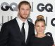 Chris Hemsworth, Révélation Internationale de l'Année, bénéficiait du soutien de sa femme Elsa Pataky lors des The GQ Men of the Year Awards 2012. Londres, le 4 septembre 2012.