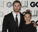 Chris Hemsworth, Révélation Internationale de l'Année, bénéficiait du soutien de sa femme Elsa Pataky lors des The GQ Men of the Year Awards 2012. Londres, le 4 septembre 2012.