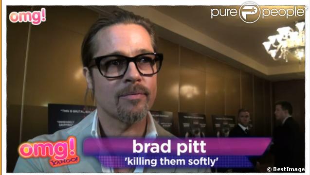 Brad Pitt s'exprime au micro de Yahoo.co.uk lors de la présentation de Cogan - Killing Them Softly à Londres le 6 septembre 2012