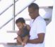 Blue Ivy dans les bras de son papa Jay-Z à Cagnes-sur-Mer le 6 septembre 2012