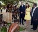  Le prince William et son épouse Kate ont visité un village culturel où les attendaient danses, chants et musiques traditionnels et ont été reçus par des guerriers et femmes en habits traditionnels à Honiara dans les Iles Salomon le 17 septembre 2012 