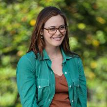 Alicia Silverstone sur le plateau de la comédie <em>Gods Behaving Badly</em> à New York, le 19 septembre 2012.