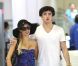 Paris Hilton, photographiée à l'aéroport LAX de Los Angeles, en compagnie de son boyfriend, le vendredi 21 septembre 2012.