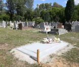 Tombe de Jean-Luc Delarue dans le cimetière de Thiais, inhumé le 24 août 2012