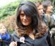 Salma Hayek à son arrivée au défilé Balenciaga printemps-été 2013. Paris, le 27 septembre 2012.