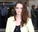 Kristen Stewart à l'issue du défile Balenciaga printemps-été 2013 à Paris. Le 27 septembre 2012.