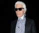 Karl Lagerfeld arrive au Palais de Tokyo pour la soirée d'inauguration de l'exposition Chloé.Attitudes. Paris, le 28 septembre 2012.