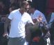 Exclusif - Appareil photo en main, David Beckham joue les paparazzi et se charge d'immortaliser ses fils Romeo et Cruz pendant leur match de foot. Los Angeles, le 23 septembre 2012.