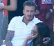 Exclusif - David et Victoria Beckham regardent leurs enfants Romeo et Cruz jouer au football. Los Angeles, le 23 septembre 2012.