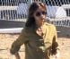 Exclusif - Victoria Beckham, habillée d'un mini-short en jean, profite du soleil en regardant deux de ses trois garçons Romeo et Cruz jouer au football. Los Angeles, le 23 septembre 2012.