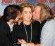 Edouard Baer, Catherine Deneuve et Gérard Depardieu lors de l'avant première de  Astérix et Obelix : Au service de Sa Majesté , à Berlin, le 1er octobre 2012.