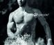 Maxime Mermoz pose dans l'édition 2013 du calendrier des Dieux du stade 2012
