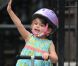 Marion, fille de Sarah Jessica Parker, fait de la trottinette le 4 octobre 2012 à New York