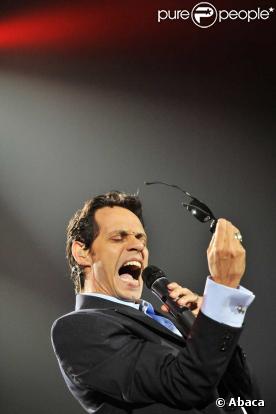 Marc Anthony, l'époux de Jennifer Lopez, donne tout sur scène