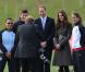 Le prince William et son épouse Kate Middleton ont rencontré les joueurs de la sélection britannique lors de l'inauguration du centre d'entraînement des Three Lions, le St George's Park à Burton-upon-Trent le 9 octobre 2012