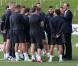 Le prince William et son épouse Kate Middleton ont rencontré les joueurs de la sélection britannique lors de l'inauguration du centre d'entraînement des Three Lions, le St George's Park à Burton-upon-Trent le 9 octobre 2012