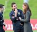 Kate Middleton a charmé Franck Lampard et Adam Johnson de la sélection britannique lors de l'inauguration du centre d'entraînement des Three Lions, le St George's Park à Burton-upon-Trent le 9 octobre 2012