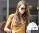 Alessandra Ambrosio, maman shoppeuse stylée à la sortie de la boutique Janie and Jack. Los Angeles, le 9 octobre 2012.