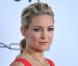 Kate Hudson prend la pose à la soirée de gala de l'amfAR à Los Angeles le 11 octobre 2012.