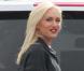 Gwen Stefani, souriante, arrive au studio Center Staging pour répéter avec ses compères de No Doubt. Burbank, le 11 Octobre 2012.