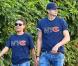Mila Kunis et Ashton Kutcher, amoureux et fiers supporters new-yorkais des Chicago Bears. New York, le 23 septembre 2012.