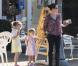 Jennifer Garner et ses filles Violet et Seraphina à Los Angeles, le 17 octobre 2012