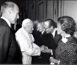 Le pape Jean-Paul II avec Jacques Chirac et Valéry Giscard d'Estaing en 1980