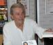 Alain Delon et Nicole Calfan dédicacent le livre de cette dernière,  Lettre entr'ouverte à Alain Delon , le mardi 30 octobre 2012 au Drugstore Publicis à Paris.