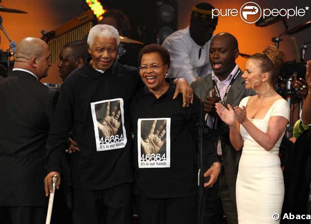 Nelson Mandela avec sa femme, et Geri Halliwell au concert-événement de Mandela