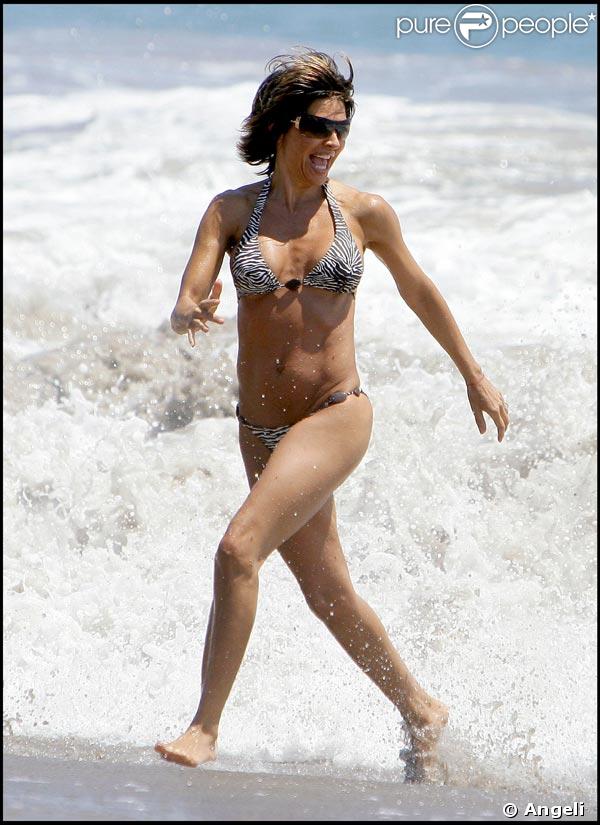 Lisa Rinna, à la plage et en famille !
