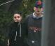  Mila Kunis ose la sortie sans maquillage au bras de son amoureux Ashton Kutcher près du domicile de l'acteur à Los Angeles. Le 12 décembre 2012. 
 Photo exclusive 