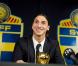 Zlatan Ibrahimovic, tout heureux d'avoir une nouvelle fois glané le ballon d'or Suédois, le 12 novembre 2012 à Stockholm. Le sixième de sa carrière