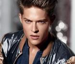 Cesar Casier dans la campagne Armani Exchange