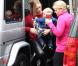 Hilary Duff et son fils Luca vont faire du shopping à West Hollywood, le 12 décembre 2012.