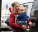 Hilary Duff et son fils Luca vont faire du shopping à West Hollywood, le 12 décembre 2012.