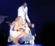 Mariah Carey a fêté le passage à l'année 2013 en Australie. Elle a donné un concert le premier janvier et fait monter ses jumeaux sur scène.