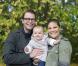 La princesse Victoria de Suède, le prince Daniel et la princesse Estelle au palais Haga en octobre 2012.