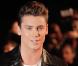 Bastian Baker sur le tapis rouge des 14e NRJ Music Awards au Palais des Festivals à Cannes, le 26 janvier 2013