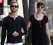 Anne Hathaway et son mari Adam Shulman sortent d'un cabinet médical a Beverly Hills, le 1er février 2013 : un pansement qui laisse croire que l'actrice a eu une prise de sang, Anne songerait-elle qu'elle est enceinte ?