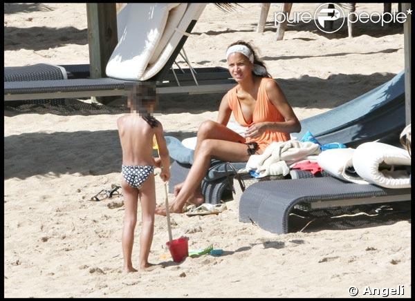 Noémie Lenoir et Claude Makelele sous le soleil de Saint-Barth