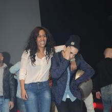 Amel Bent et l'humoriste Malik lors de la soirée caritative <em>Une nuit à Makala</em>, au Zénith de Lille le 8 avril 2013.