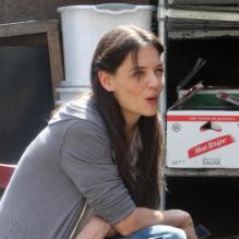 Katie Holmes radieuse sur le tournage de Mania Days à Odessa, East Village, New York, le 10 avril 2013.