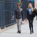 Candice Swanepoel : Baisers, repas gourmand, le bel Ange se lâche à New York
